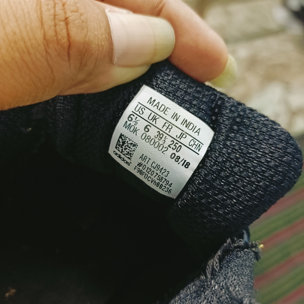 Adidas - Picture 7 of 10